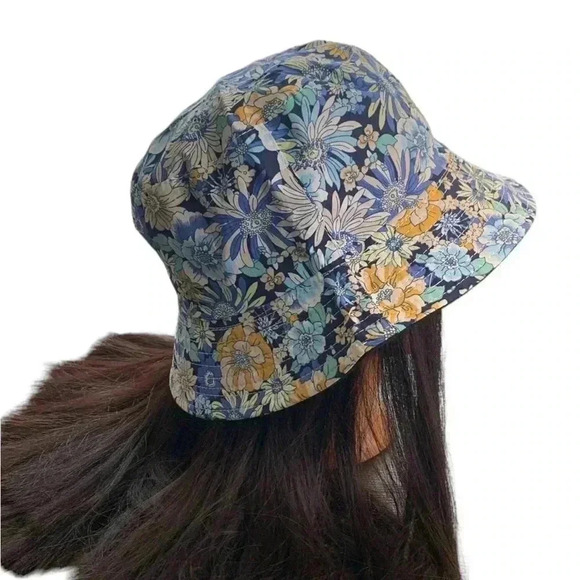 Boutique Handcrafted Blue Flirty Floral Print Beach Reversible Bucket Hat OSFM - Picture 3 of 7
